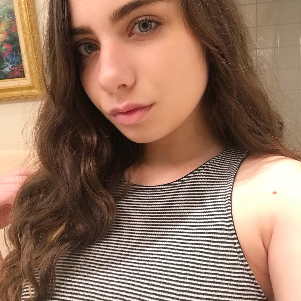 Meet your Posher, Avery